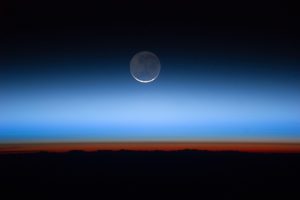 MoonAtmosphere_CREDIT_NASA_JSC-iss028e020072