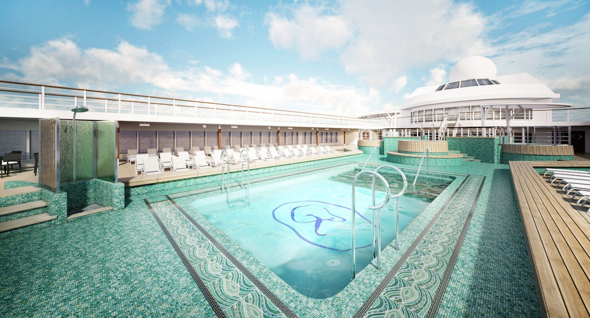 Seven Seas Mariner's new mosaic-tiled pool.