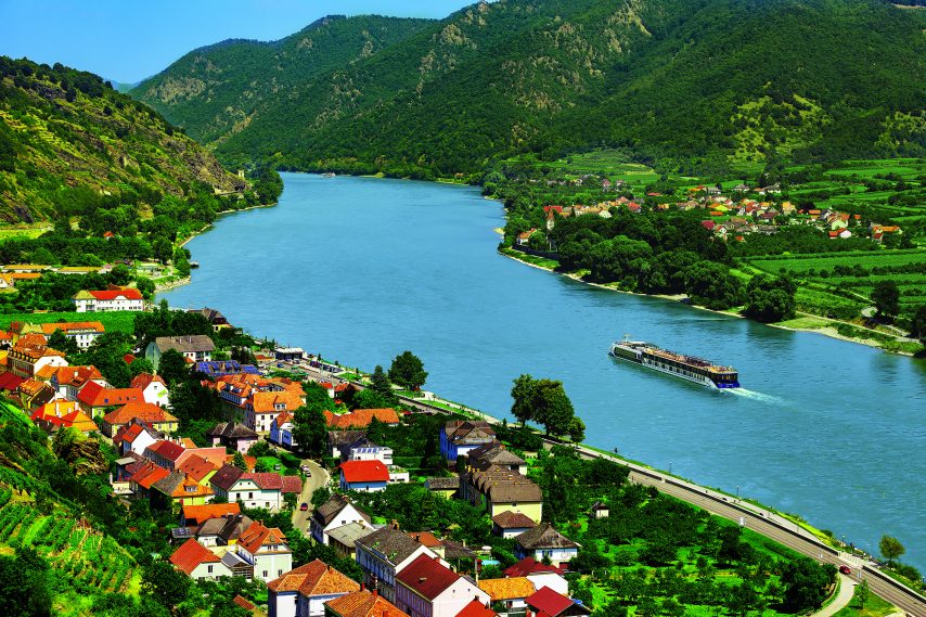 AmaWaterways Announces New Wine Hosts for 2021 | Porthole Cruise