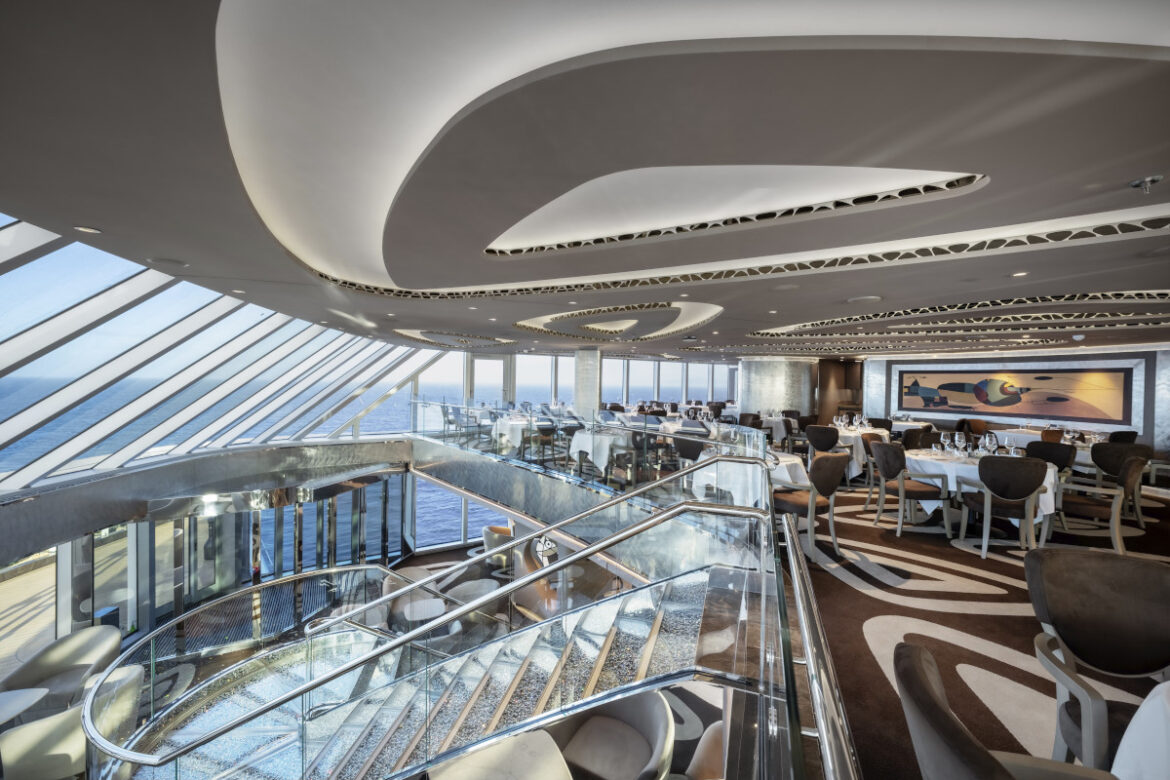 The Top Sail Lounge in the MSC Yacht Club. | Photo: MSC Cruises